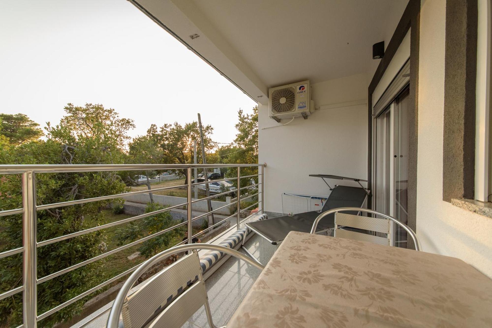 Jeli Apartments Starigrad Paklenica Ruang foto
