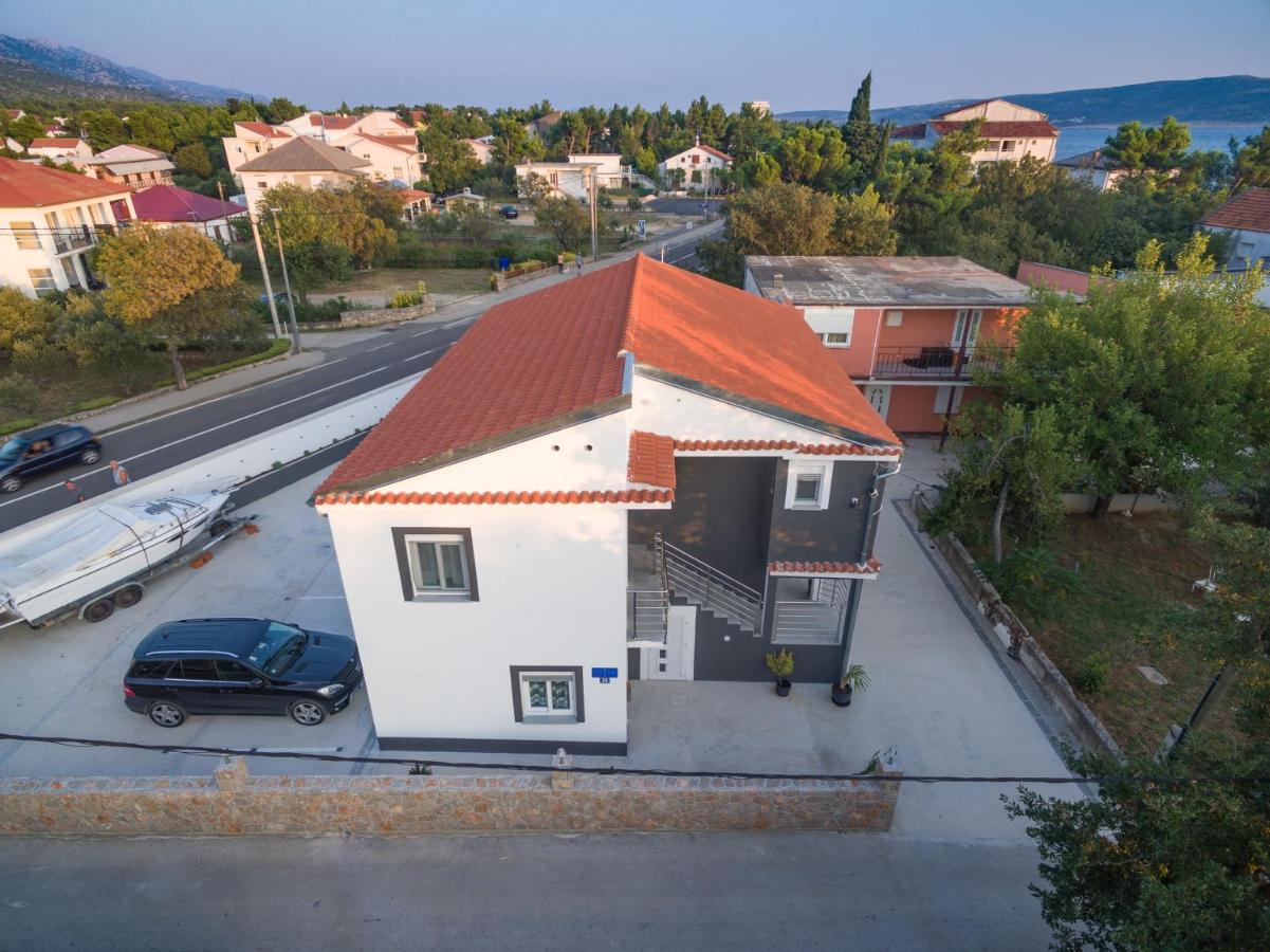 Jeli Apartments Starigrad Paklenica Bagian luar foto